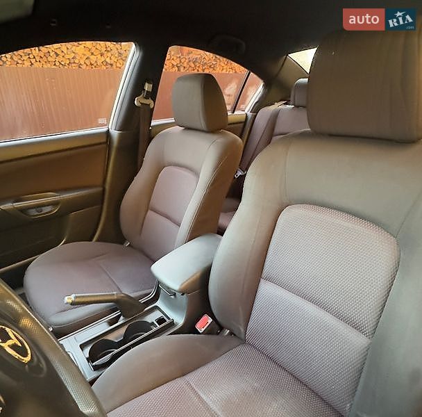 Седан Mazda 3 2006 в Луцьку