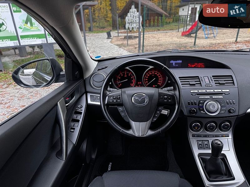 Хэтчбек Mazda 3 2010 в Виннице