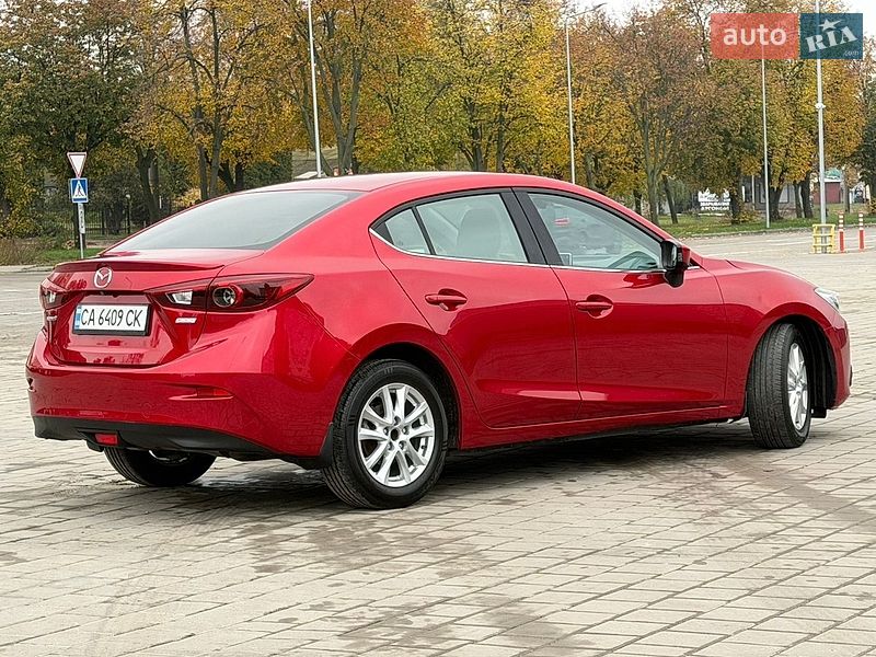 Седан Mazda 3 2013 в Черкассах