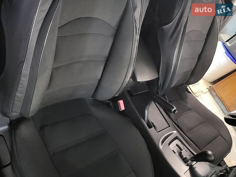 Седан Mazda 3 2011 в Черкасах