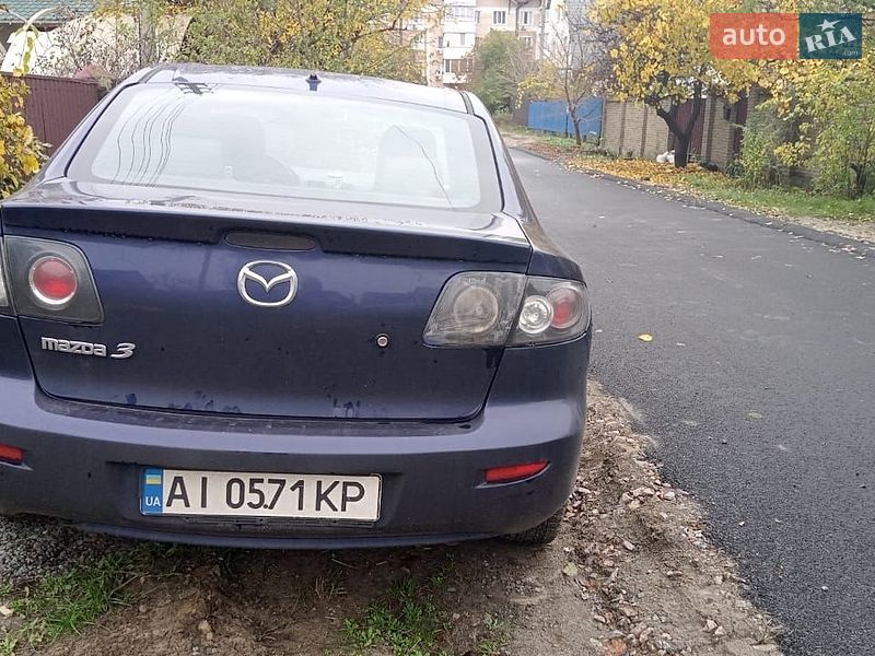 Седан Mazda 3 2005 в Буче
