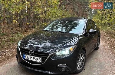 Седан Mazda 3 2015 в Киеве
