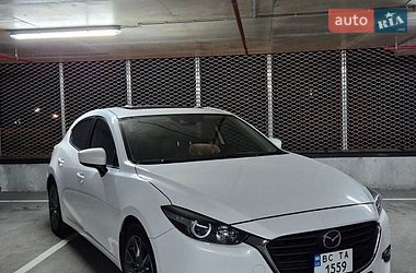 Хэтчбек Mazda 3 2017 в Львове