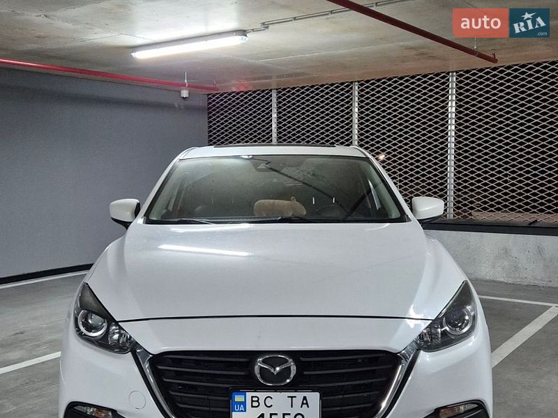 Хэтчбек Mazda 3 2017 в Львове