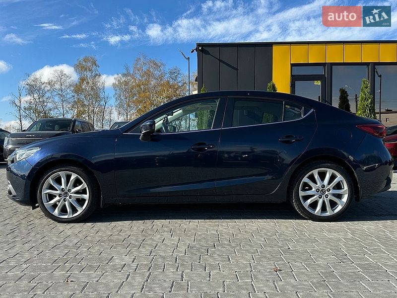 Седан Mazda 3 2014 в Івано-Франківську
