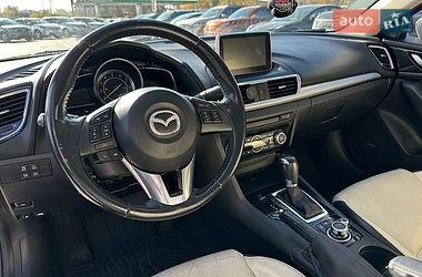 Седан Mazda 3 2014 в Івано-Франківську