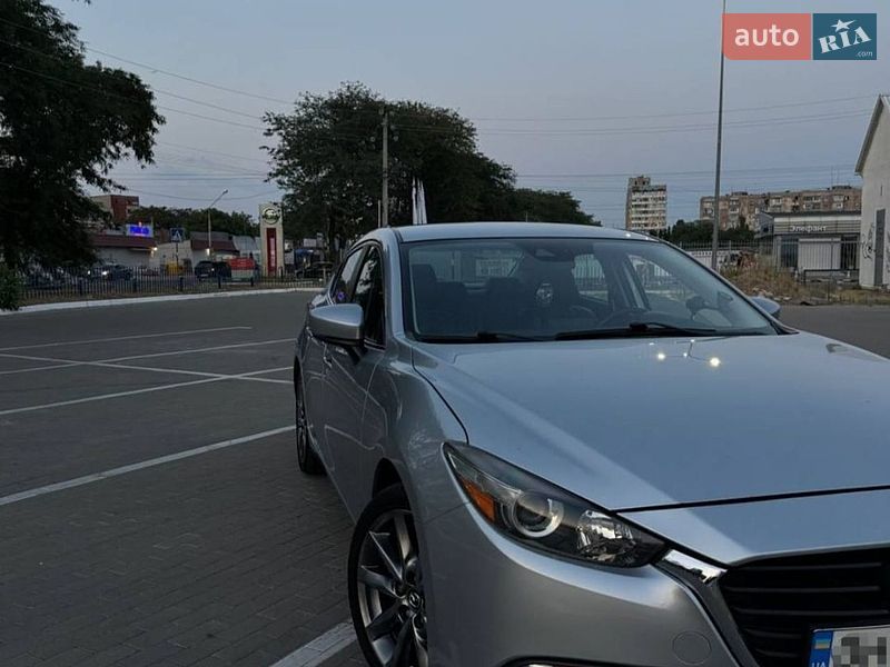 Седан Mazda 3 2017 в Миколаєві