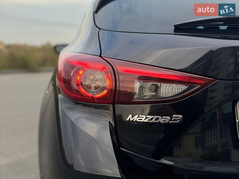 Хетчбек Mazda 3 2014 в Дніпрі