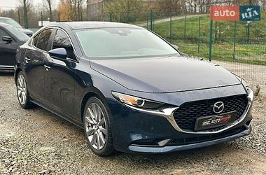 Седан Mazda 3 2019 в Ивано-Франковске