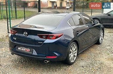 Седан Mazda 3 2019 в Ивано-Франковске