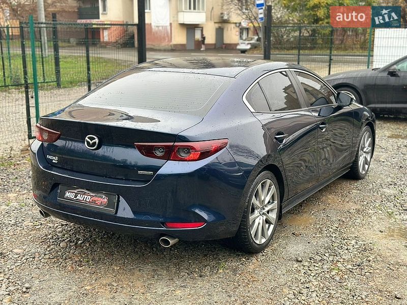 Седан Mazda 3 2019 в Ивано-Франковске