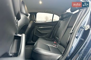 Седан Mazda 3 2019 в Ивано-Франковске