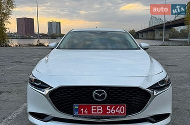 Седан Mazda 3 2023 в Киеве