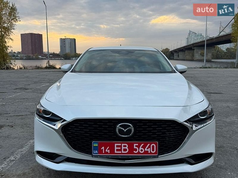 Седан Mazda 3 2023 в Києві