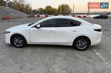 Седан Mazda 3 2023 в Киеве