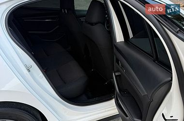 Седан Mazda 3 2023 в Киеве