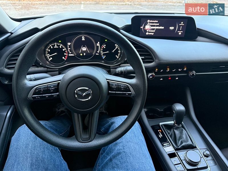 Седан Mazda 3 2023 в Киеве