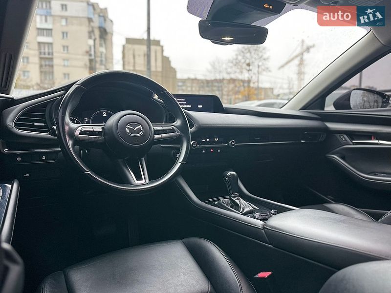 Седан Mazda 3 2019 в Ивано-Франковске