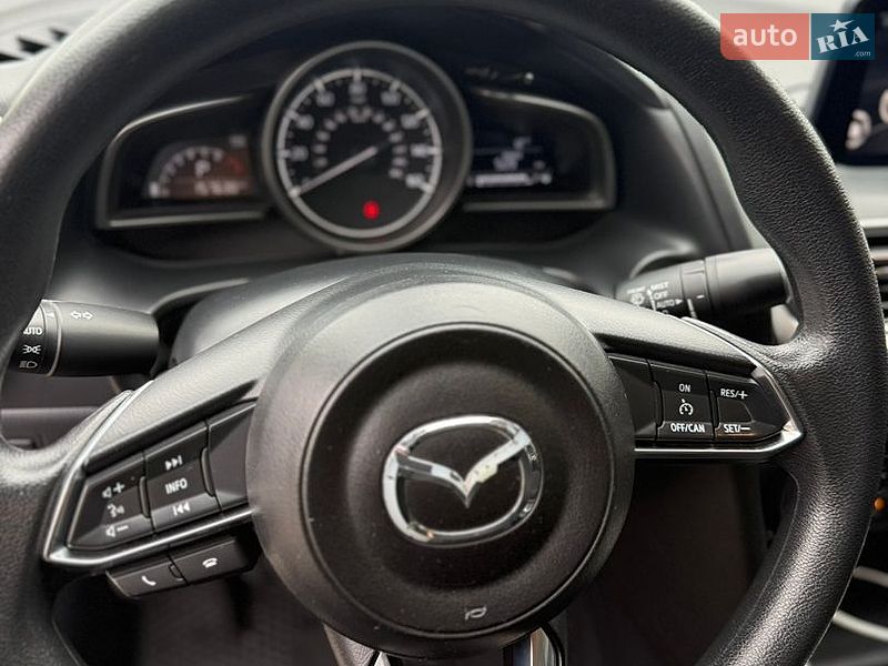 Седан Mazda 3 2017 в Києві
