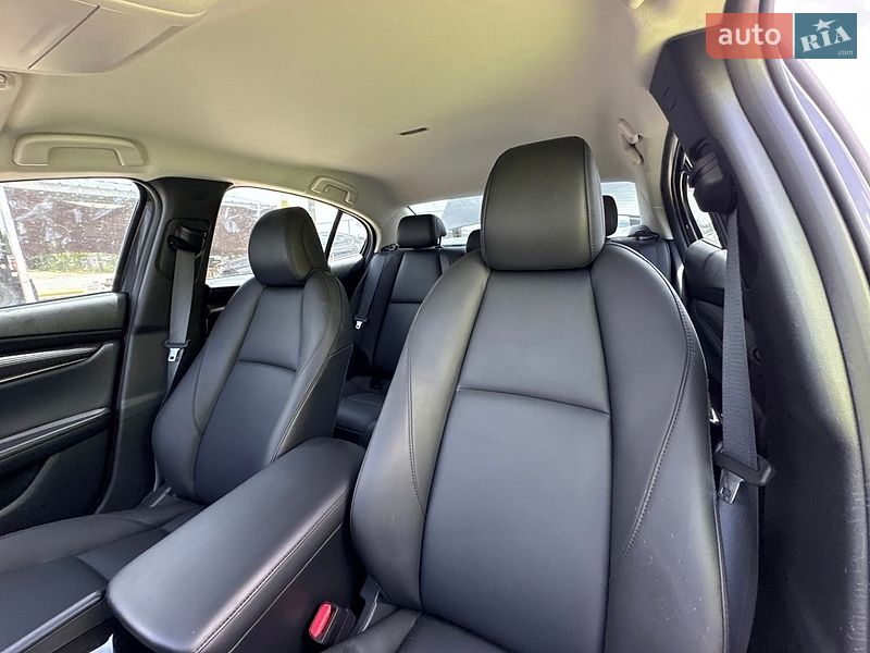 Седан Mazda 3 2025 в Полтаві