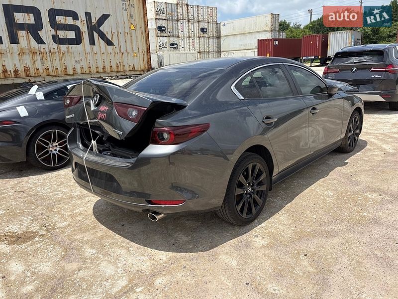 Седан Mazda 3 2025 в Полтаві