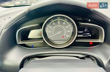 Седан Mazda 3 2016 в Вишгороді