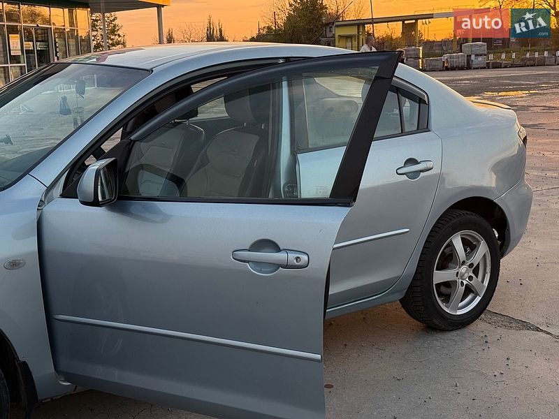 Седан Mazda 3 2007 в Первомайске