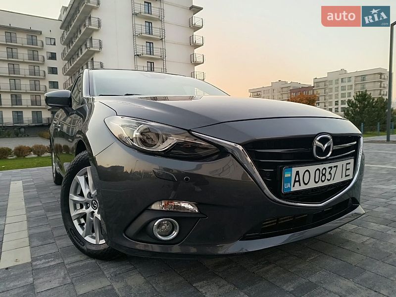 Mazda 3 2015