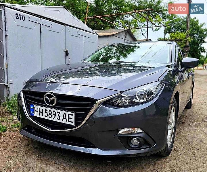 Седан Mazda 3 2016 в Одесі