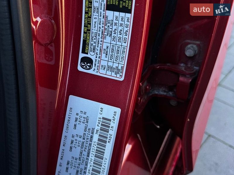 Седан Mazda 3 2014 в Стрые