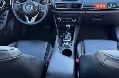 Седан Mazda 3 2014 в Стрые