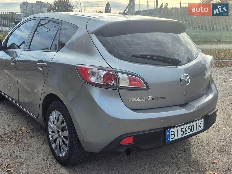 Хэтчбек Mazda 3 2009 в Полтаве