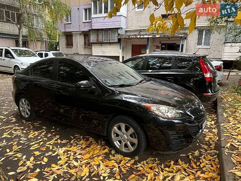 Седан Mazda 3 2010 в Кропивницком