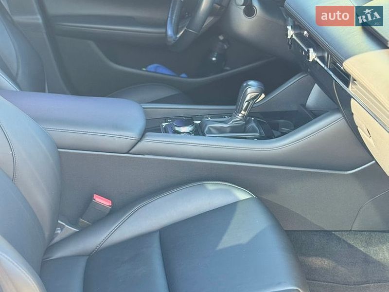 Седан Mazda 3 2019 в Киеве