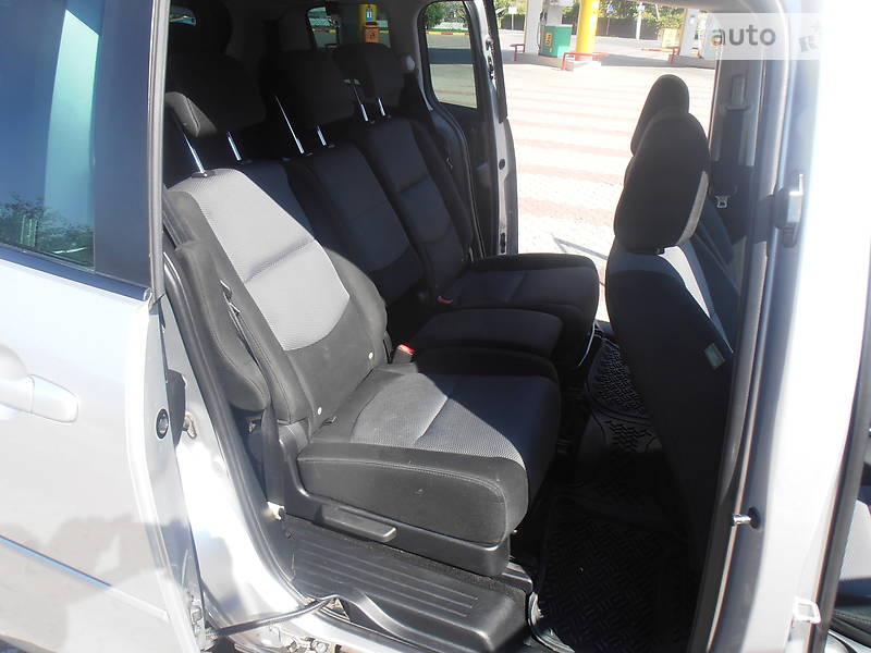 Мінівен Mazda 5 2006 в Снятині