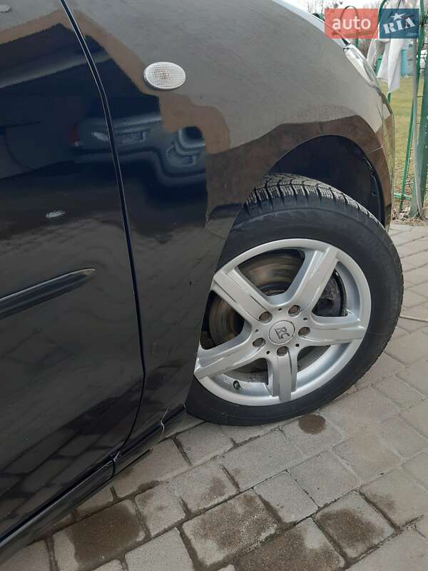 Минивэн Mazda 5 2007 в Ивано-Франковске