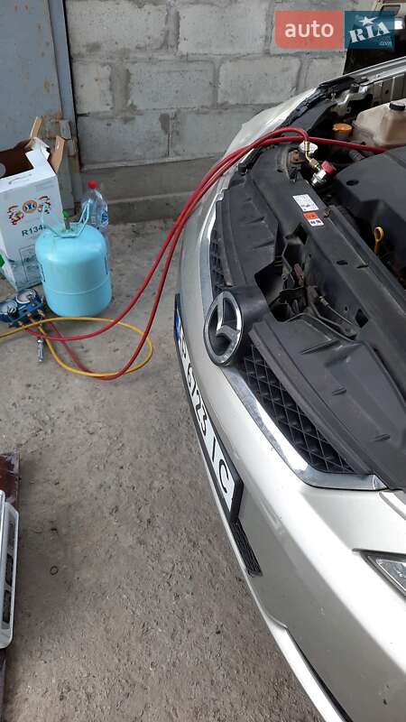 Минивэн Mazda 5 2006 в Запорожье
