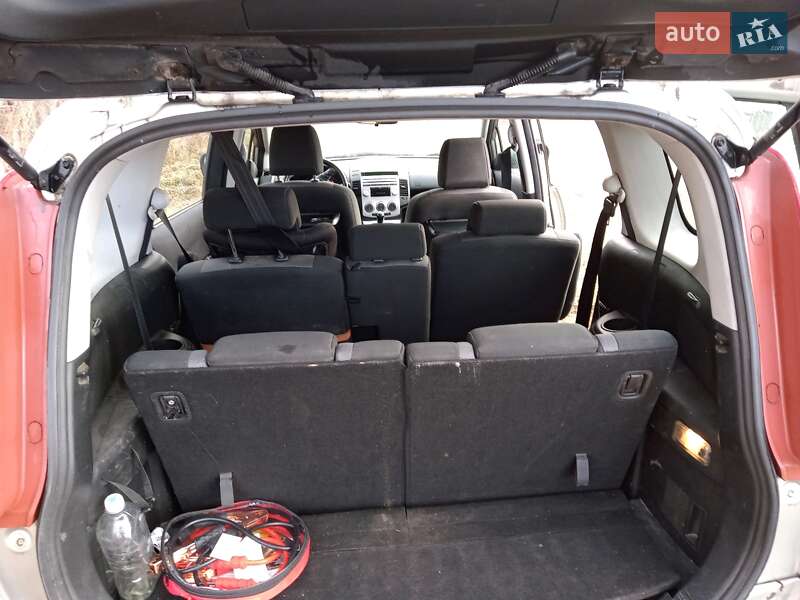 Минивэн Mazda 5 2006 в Запорожье