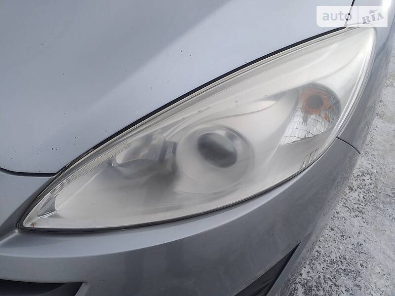 Минивэн Mazda 5 2012 в Ужгороде