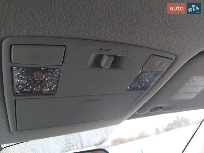 Минивэн Mazda 5 2012 в Ужгороде