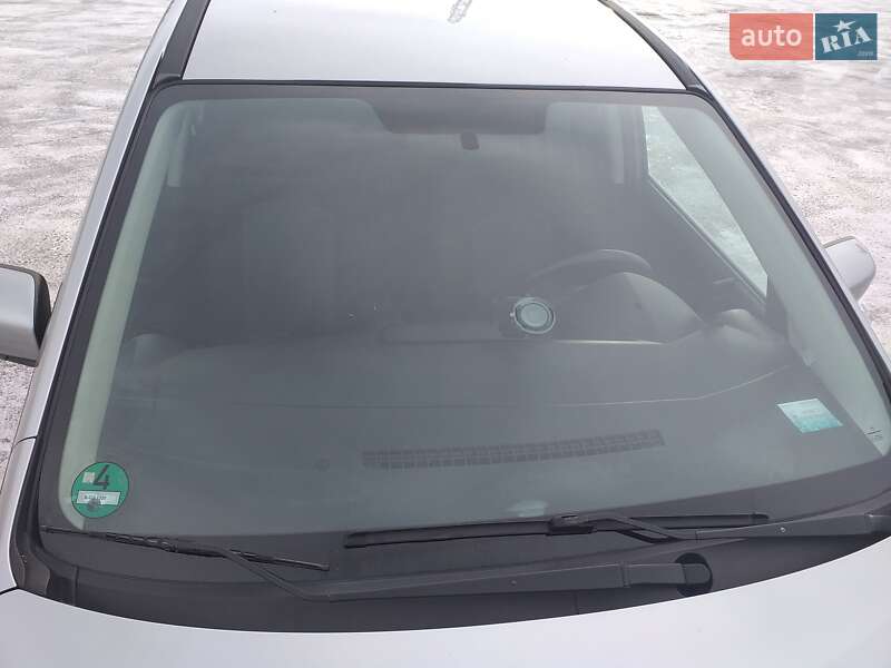 Минивэн Mazda 5 2012 в Ужгороде