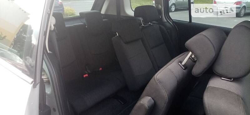 Мінівен Mazda 5 2010 в Тернополі фото 2 Мінівен Mazda 5 2010 в Тернополі