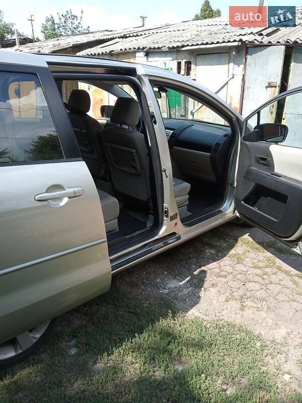 Мінівен Mazda 5 2006 в Лозовій
