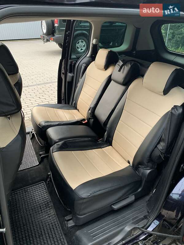 Минивэн Mazda 5 2008 в Хмельнике