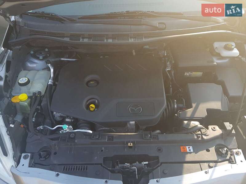 Минивэн Mazda 5 2010 в Ровно