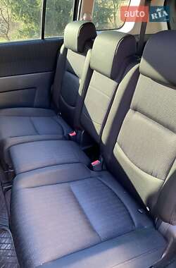 Минивэн Mazda 5 2009 в Новояворовске