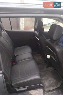 Минивэн Mazda 5 2006 в Днепре