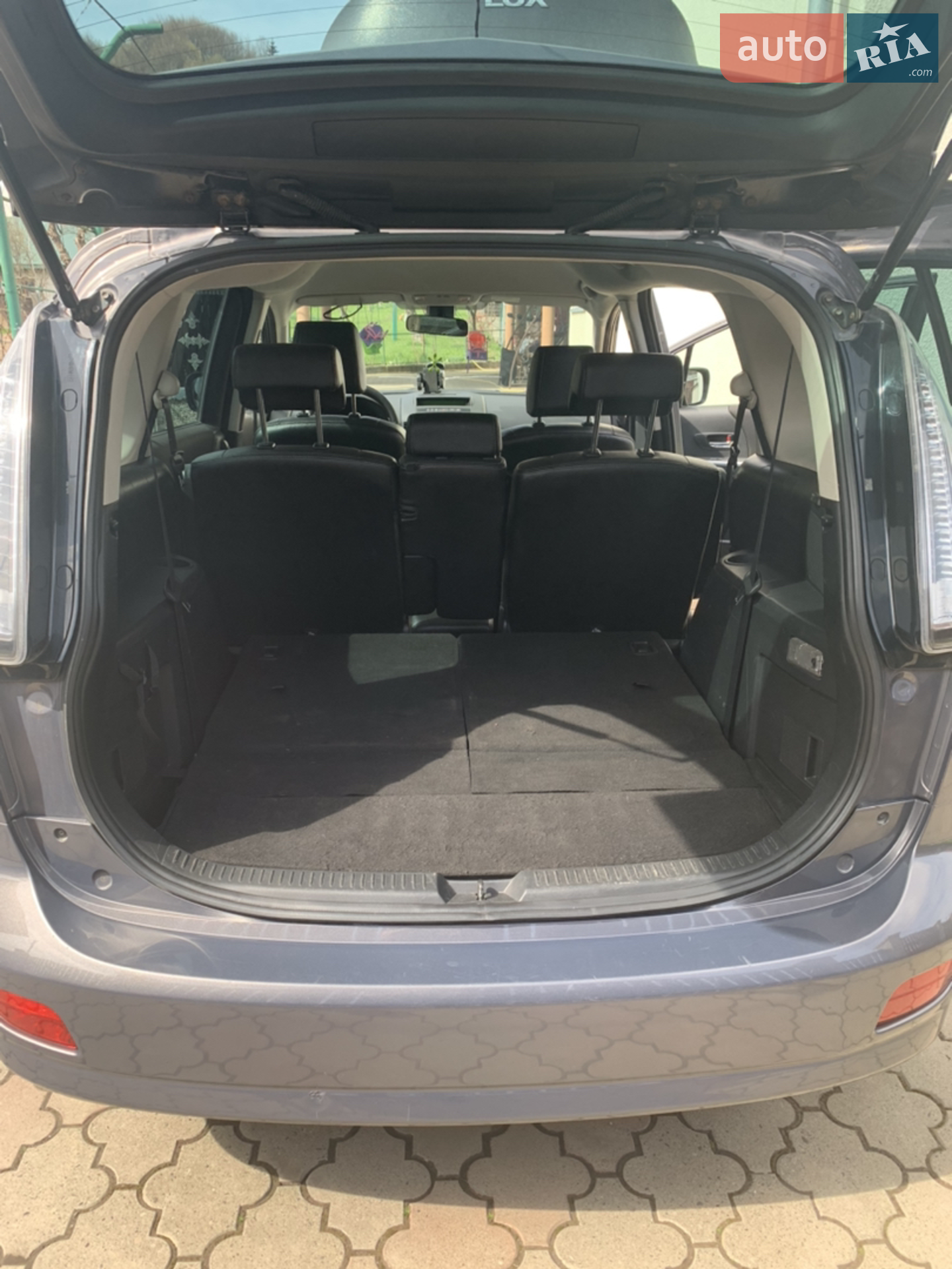 2010 Mazda 5 - мініатюра 10