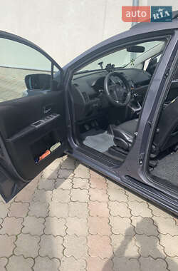 Минивэн Mazda 5 2010 в 