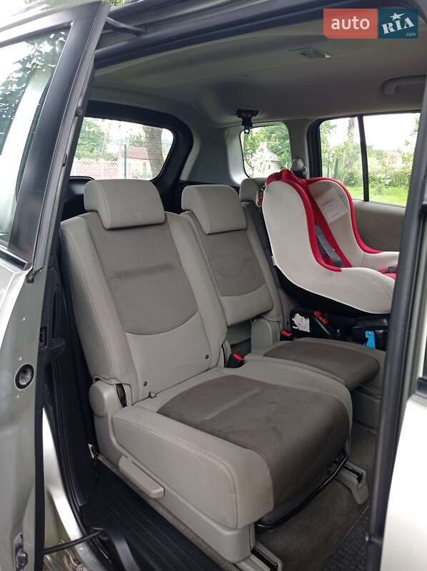 Минивэн Mazda 5 2007 в Ровно